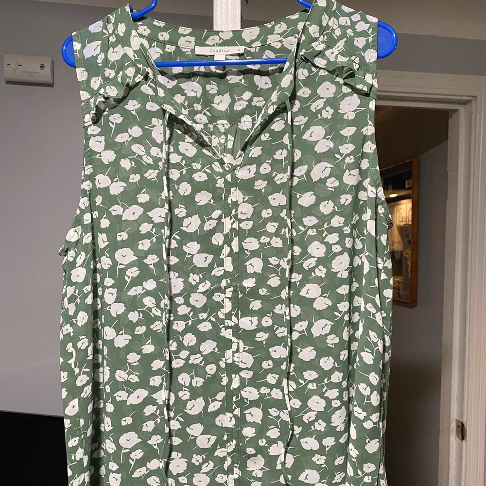 Green Floral Tie Neck Blouse